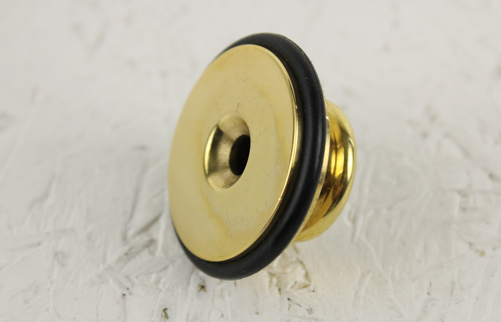 45 vinyl brass adapters (pair in a wooden box) - Vinyl adapters
