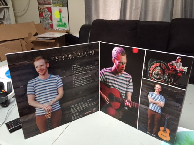 KEVIN DEVINE- LIVE AT LOONEY TUNES (ETR048)